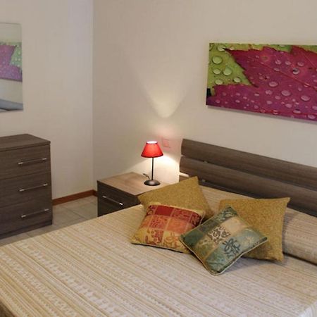 Casa Di Chiara Apartment Peschiera del Garda Luaran gambar